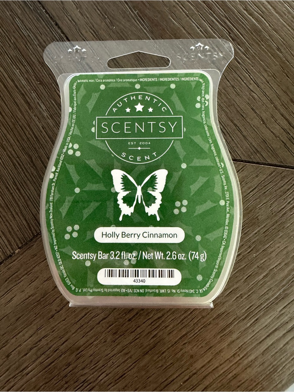 Scentsy Holly Berry Cinnamon Retired Holiday Wax Bar